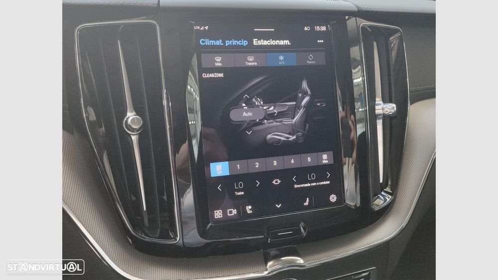 Volvo XC 60 2.0 T6 PHEV Ultimate Dark AWD - 21