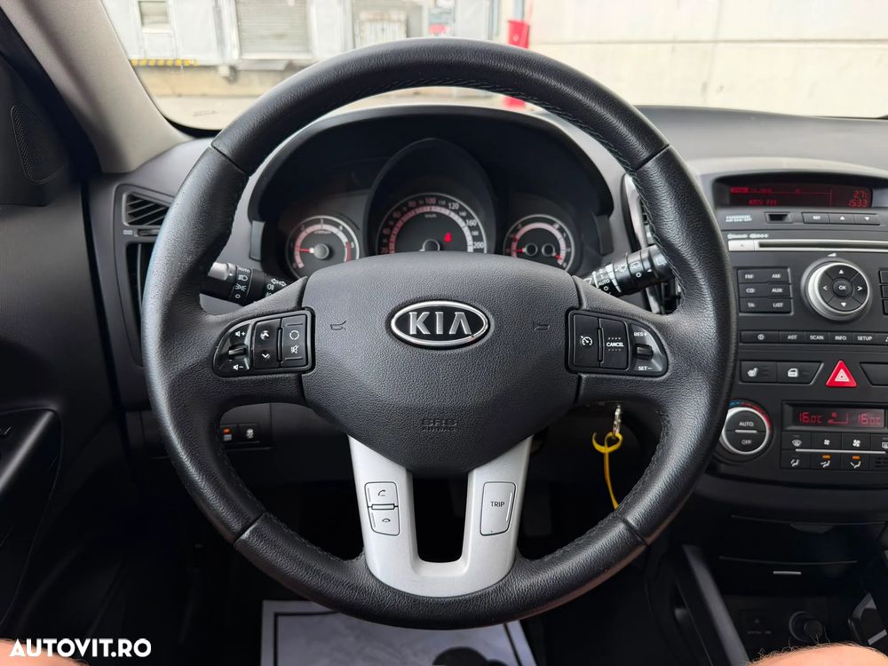 Kia Ceed 1.6 DSL HP STYLE - 11