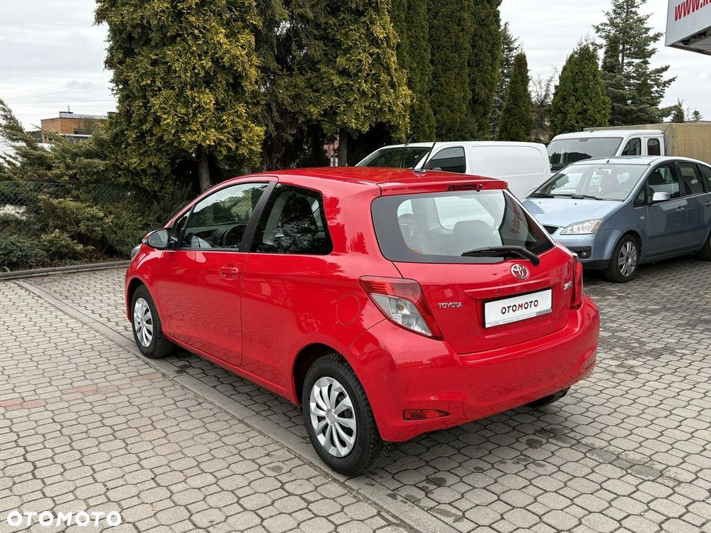 Toyota Yaris - 7