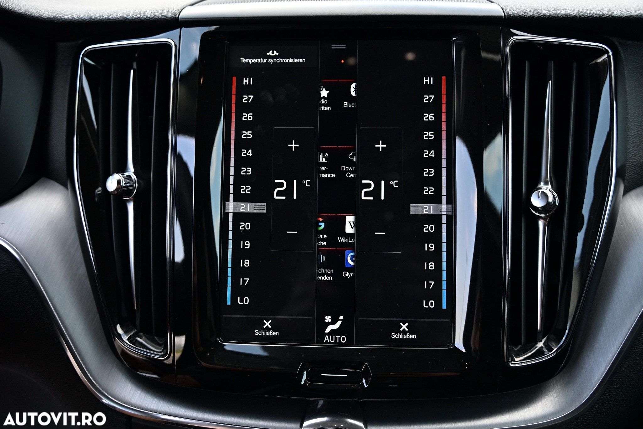 Volvo XC 60 D4 AWD Geartronic Momentum - 29