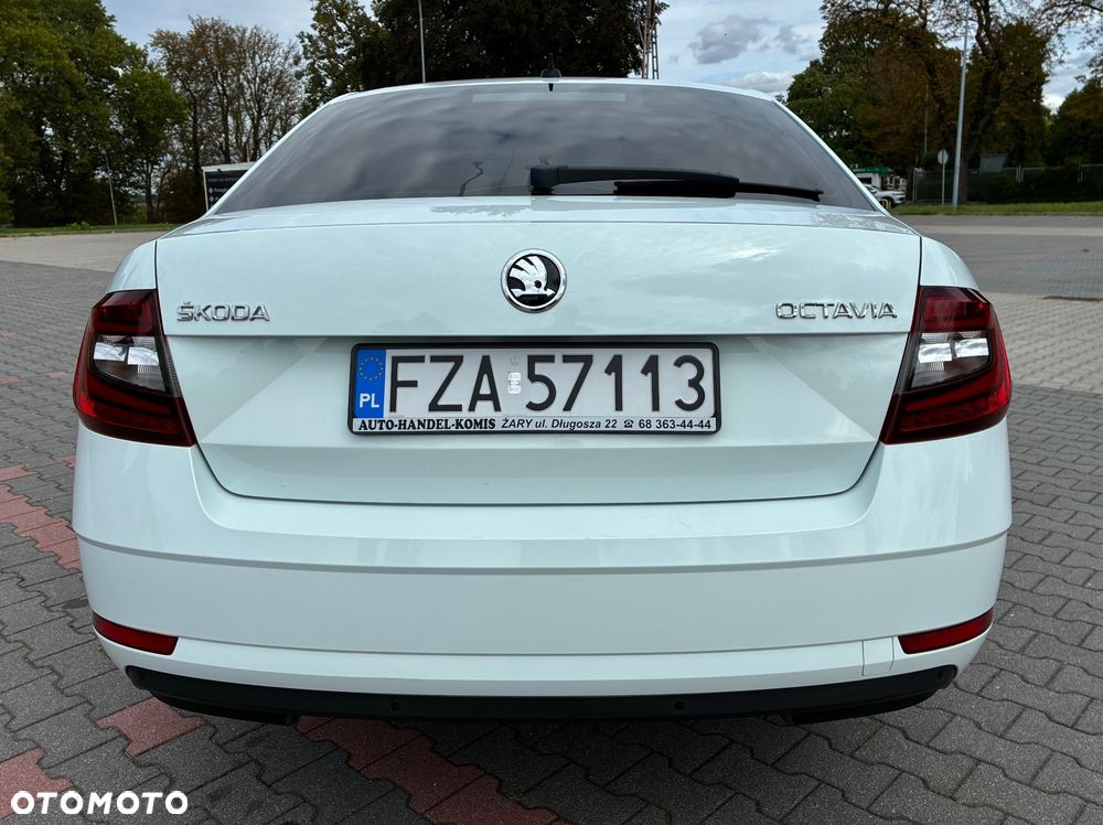 Skoda Octavia 1.6 TDI Business - 10