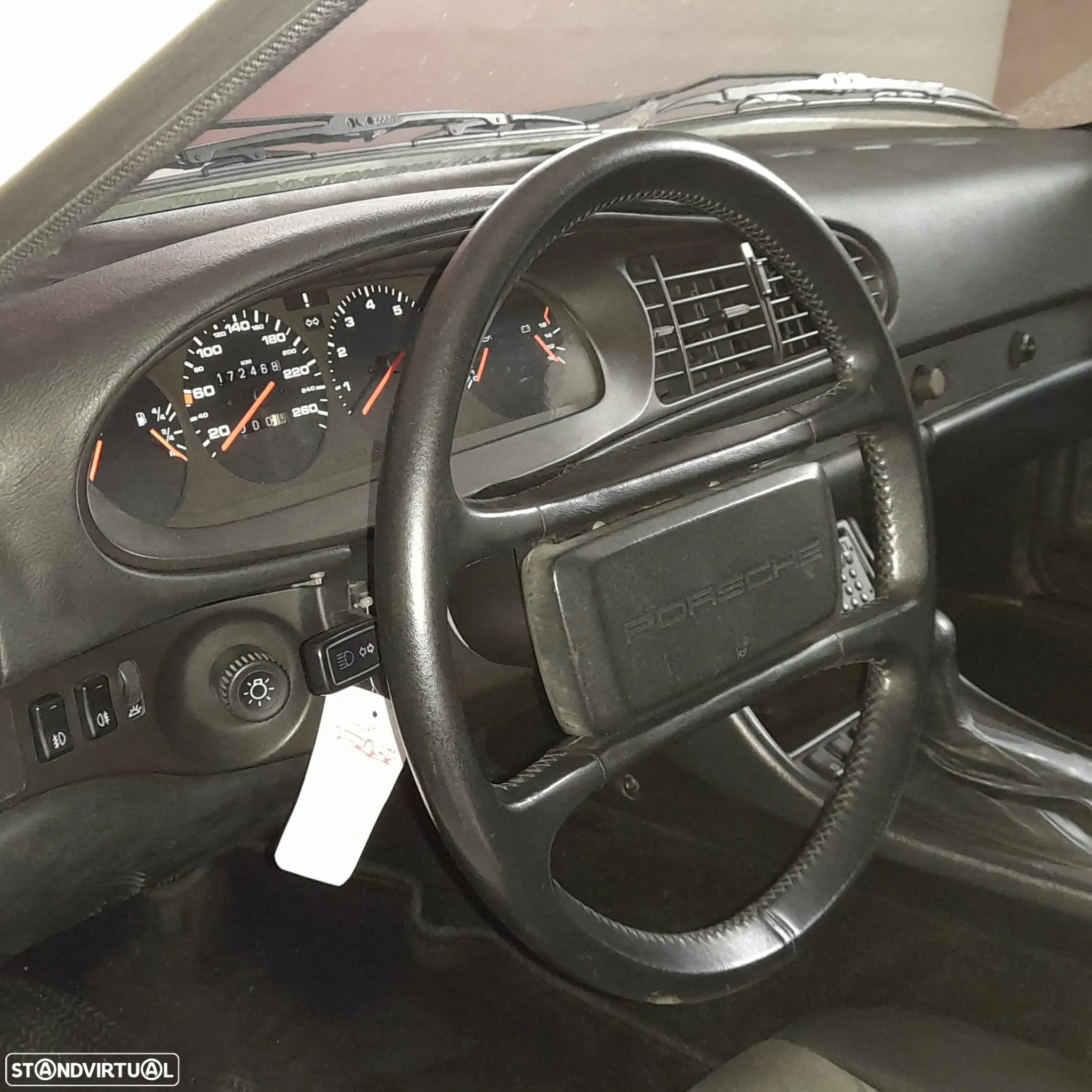 Porsche 944 S - 16
