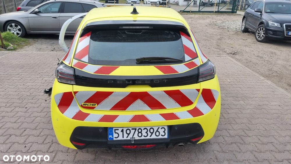 Peugeot 208 1.2 PureTech Business S&S - 17