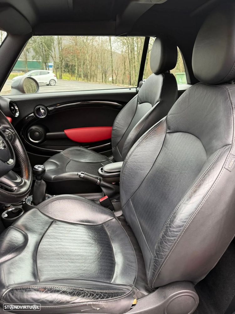 MINI Cabrio Cooper D - 8