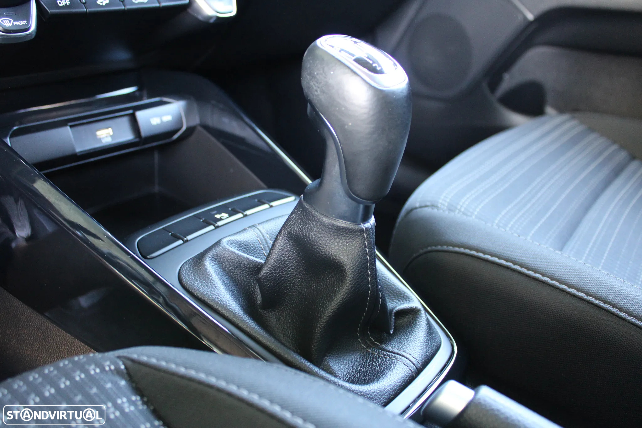 Kia Stonic 1.0 T-GDI Drive - 31