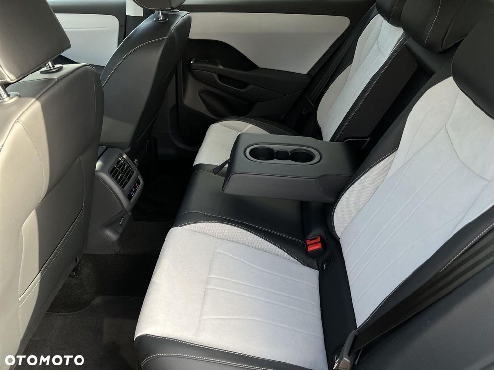 Volkswagen T-Roc - 32