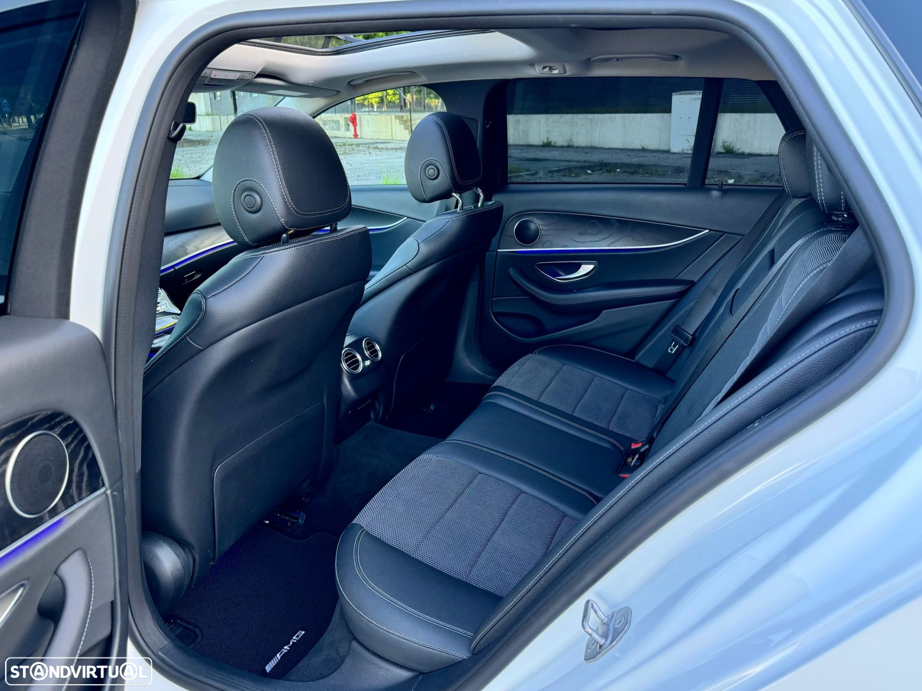 Mercedes-Benz E 220 d Avantgarde+ - 31