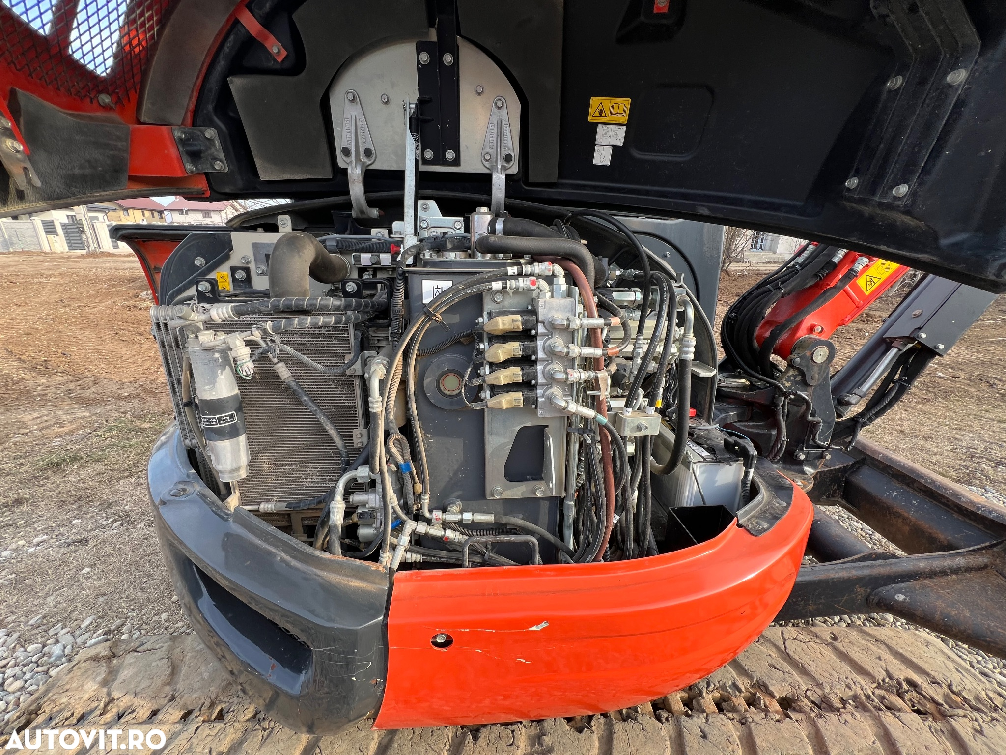 Kubota U48-4 - 12