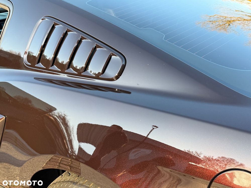 Ford Mustang - 7