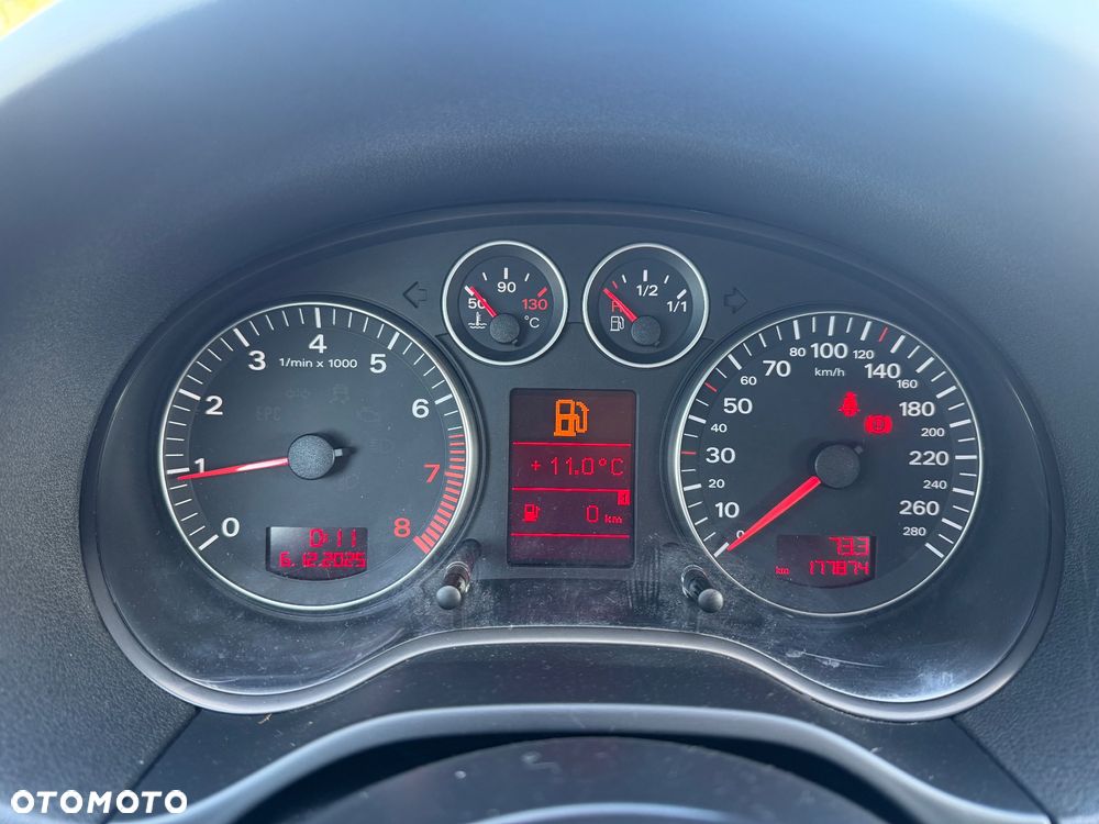 Audi A3 Sportback 2.0 TFSI Attraction - 8