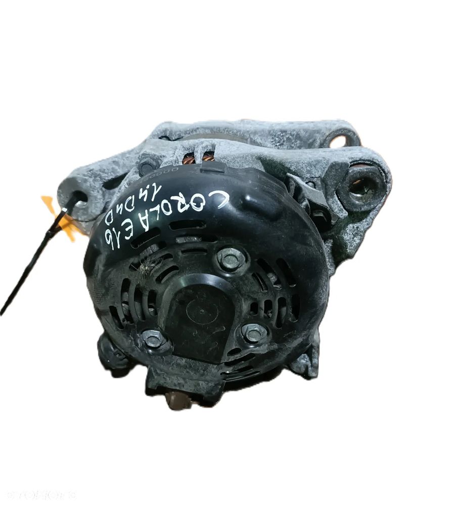 TOYOTA COROLLA E16 YARIS II AURIS II 1,4 D4D 90KM alternator 27060-0N140 + - 5