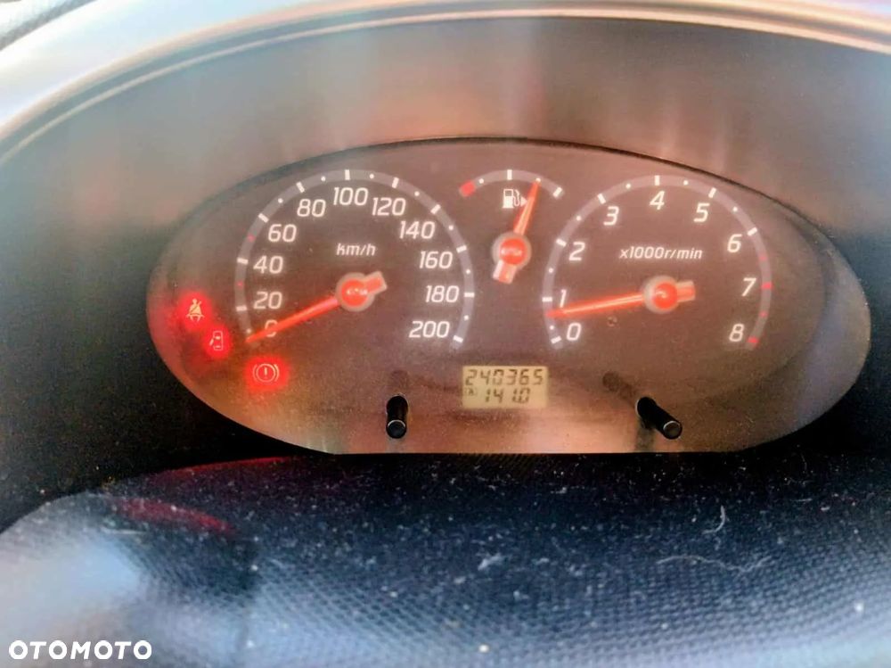 Nissan Micra 1.4 Tekna - 7