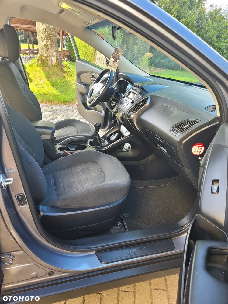 Hyundai ix35 1.6 2WD Fifa World Cup Edition - 10