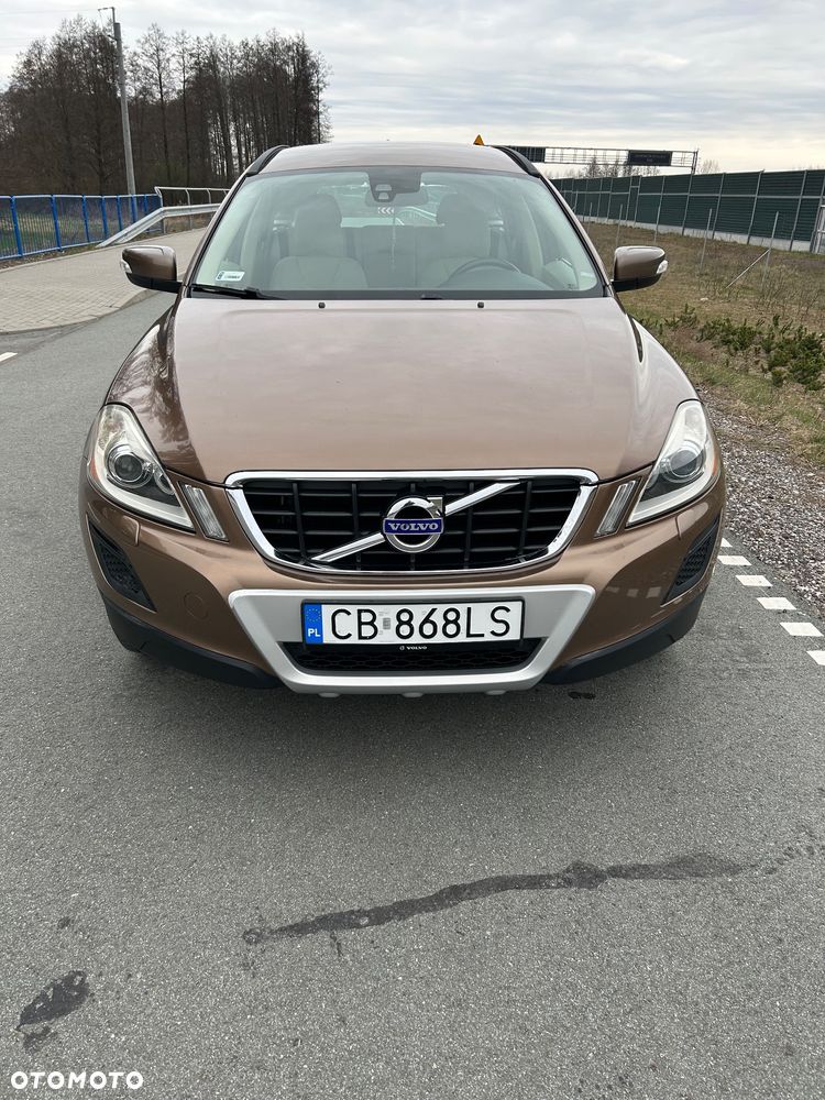 Volvo XC 60 D5 AWD Momentum - 7