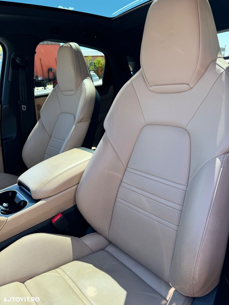 Porsche Cayenne Coupe Black Edition - 15