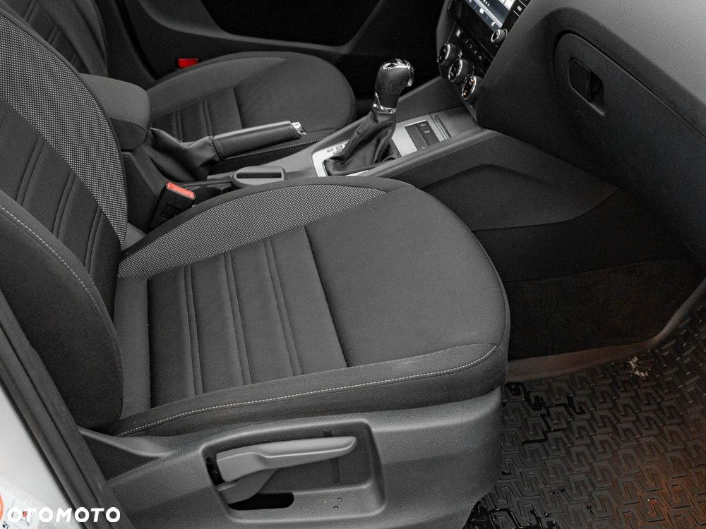 Skoda Octavia 2.0 TDI SCR Ambition DSG - 32