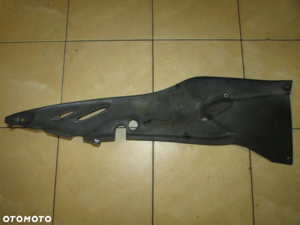 APRILIA PEGASO 650 i.e. 01-04 zaduek owiewka boczek prawy - 2