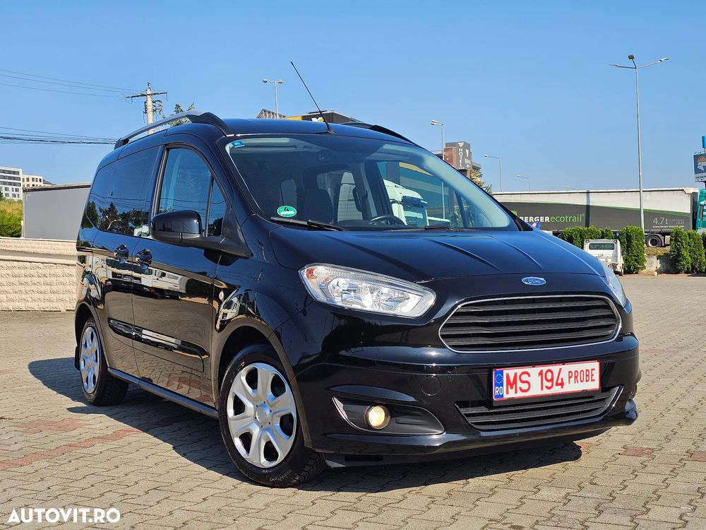 Ford Tourneo Courier 1.0 EcoBoost Titanium - 1