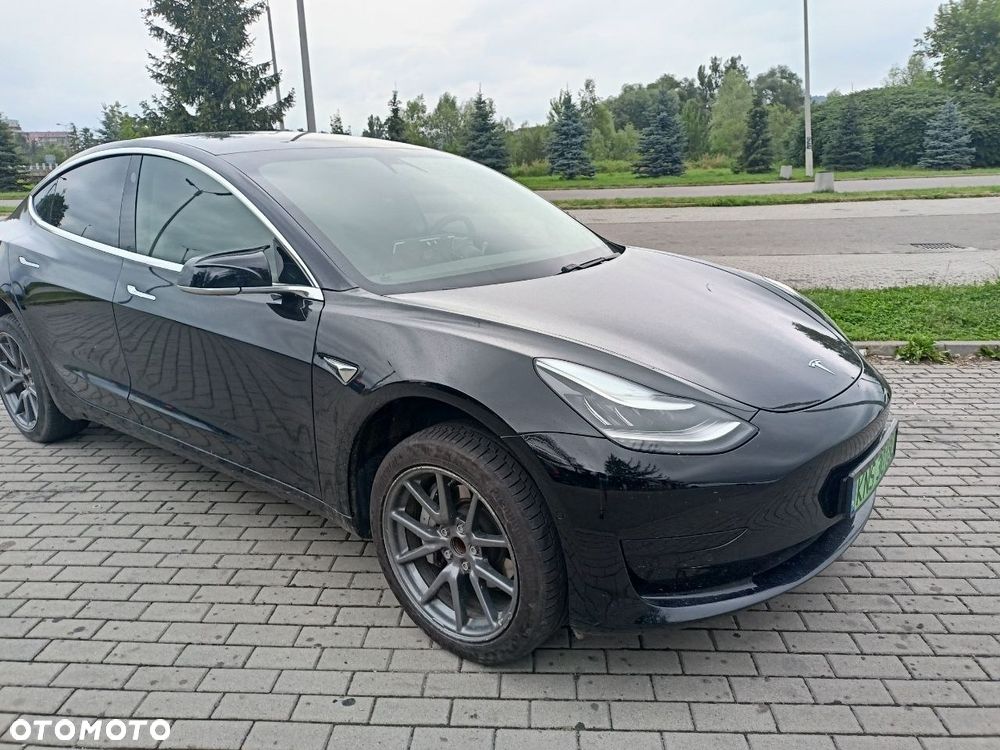 Tesla Model 3 Standard Range Plus - 2