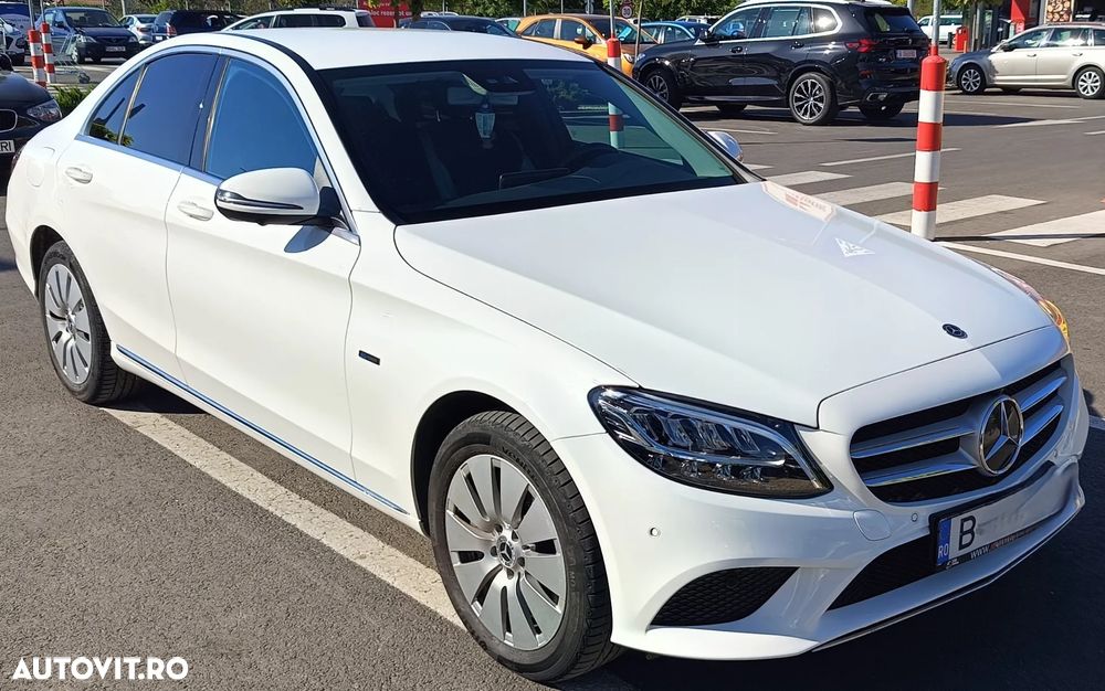 Mercedes-Benz C 300 e 4MATIC 9G-TRONIC - 4