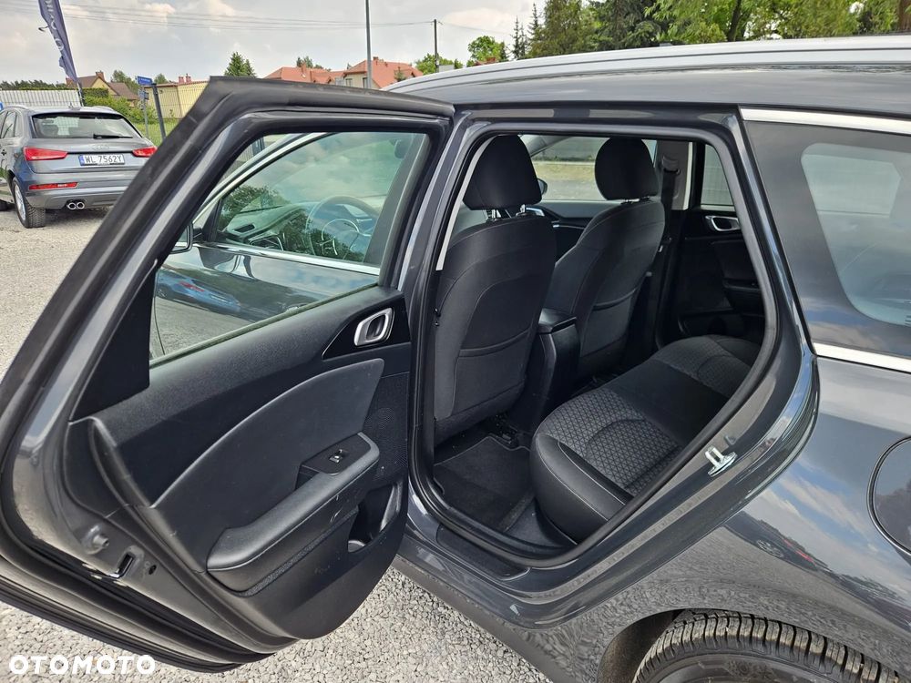 Kia Ceed 1.4 T-GDI OPF Vision - 39