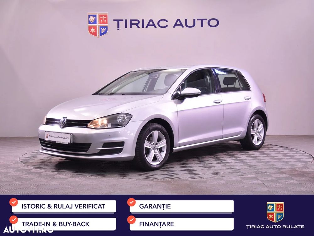 Volkswagen Golf - 1