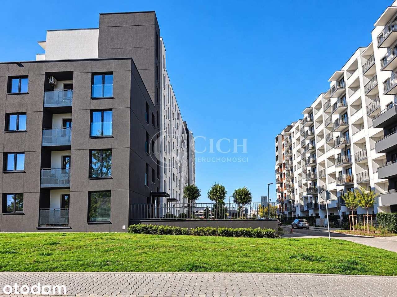 2 pokoje | balkon | klimatyzacja | ostatnie piętro | GARAŻ W CENIE