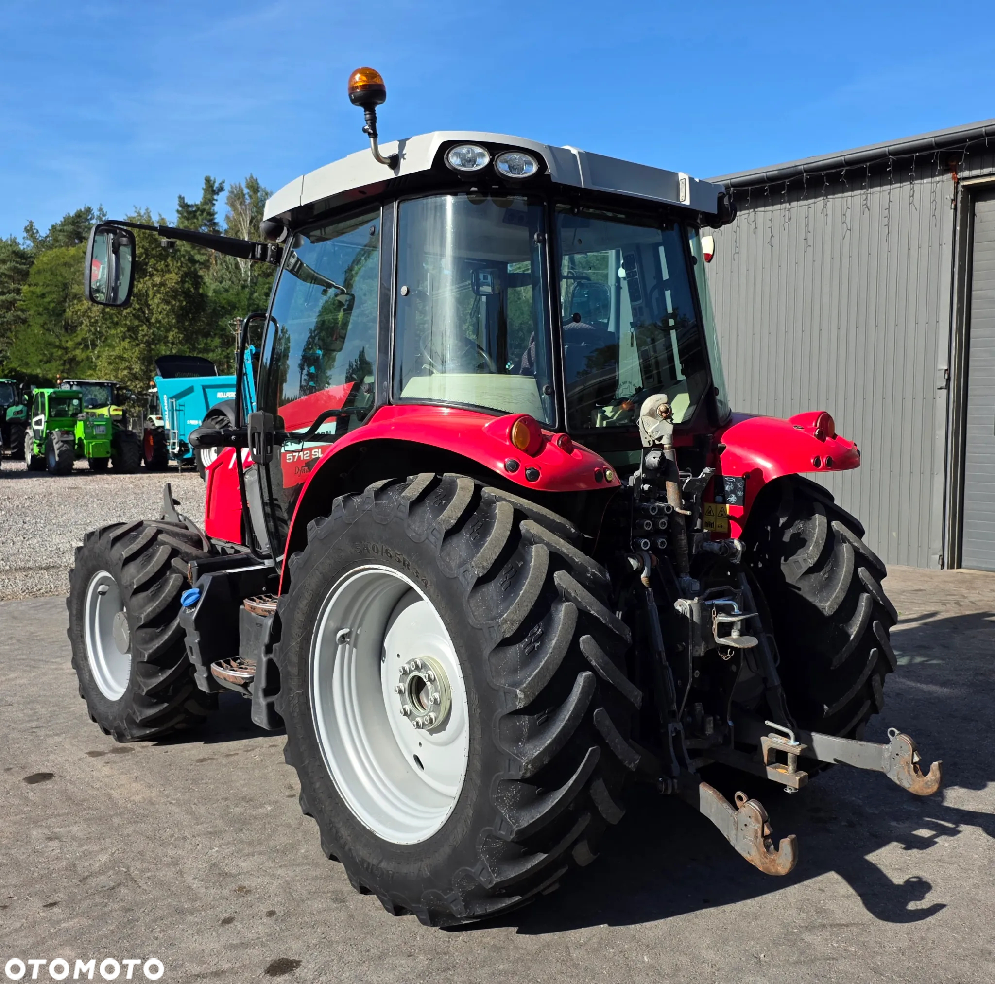 Massey Ferguson 5712 SL Dyna 4 - 5