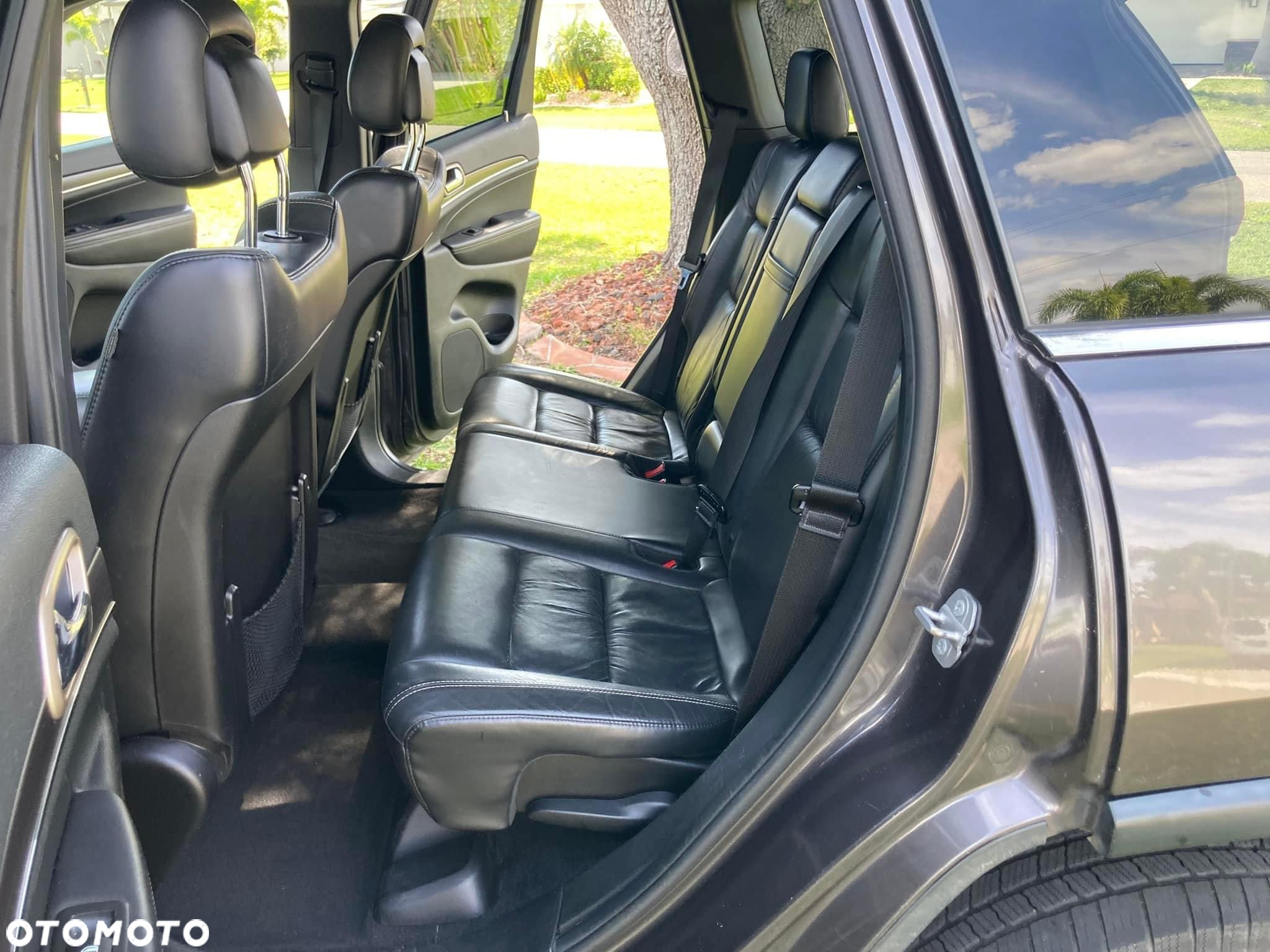 Jeep Grand Cherokee - 19