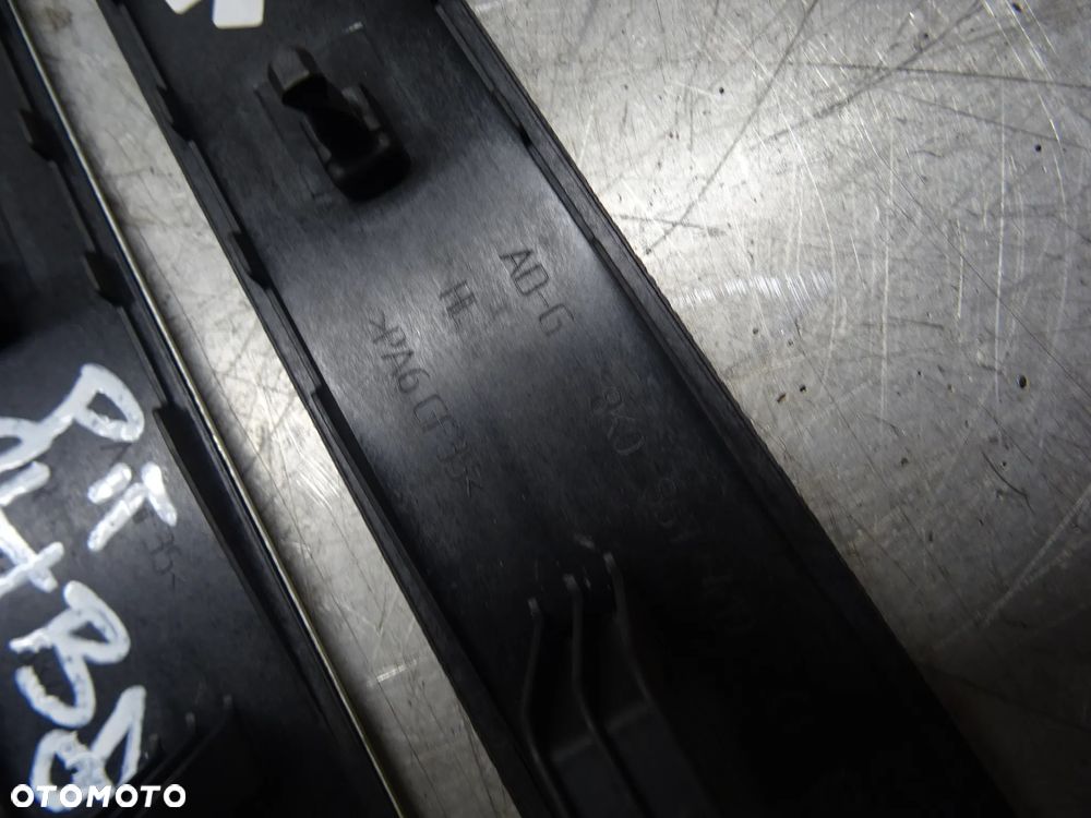 Audi A4 B8 DEKORY LISTWY DRZWI - 2
