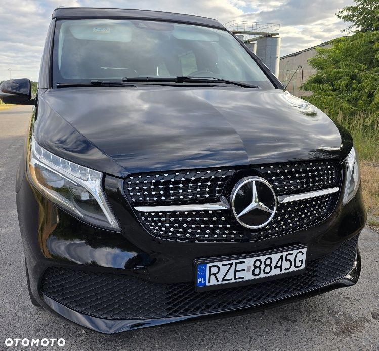 Mercedes-Benz Klasa V 300 d lang 4Matic 9G-TRONIC - 15