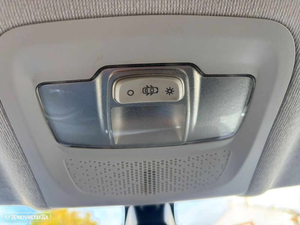 Peugeot 208 1.5 BlueHDi Signature - 28