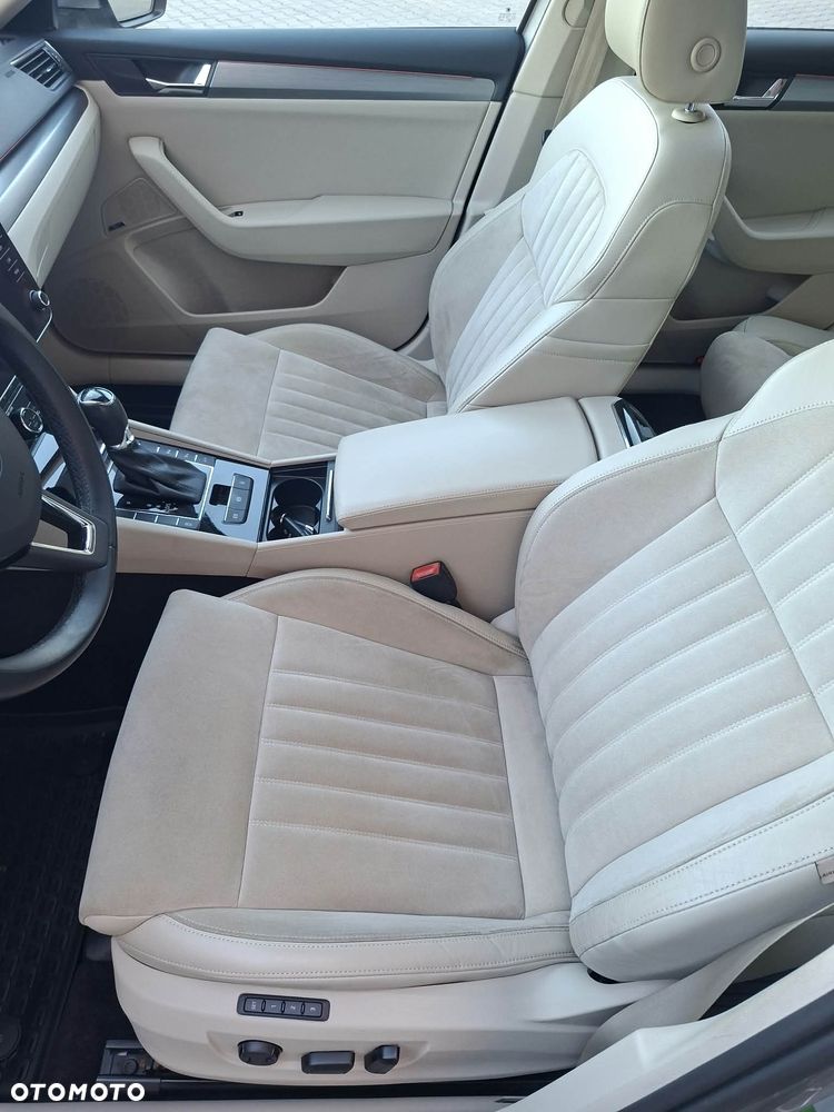 Skoda Superb 2.0 TDI Style DSG - 11