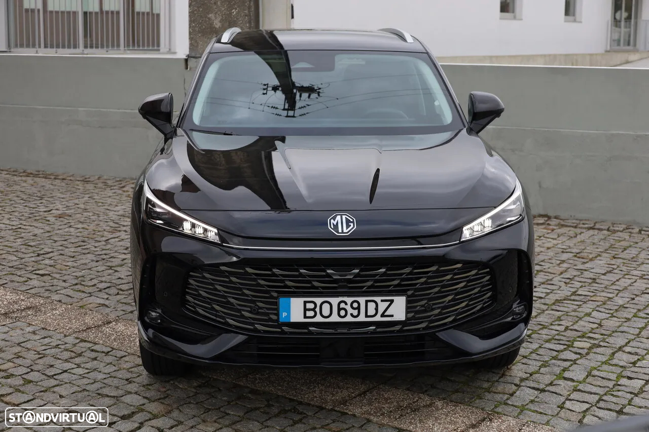 MG HS 1.5 T Luxury AT - 28