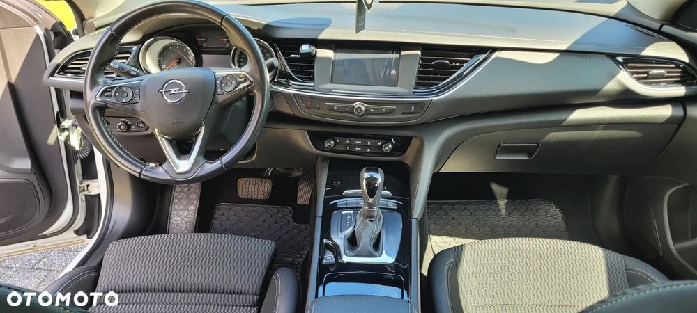 Opel Insignia - 8