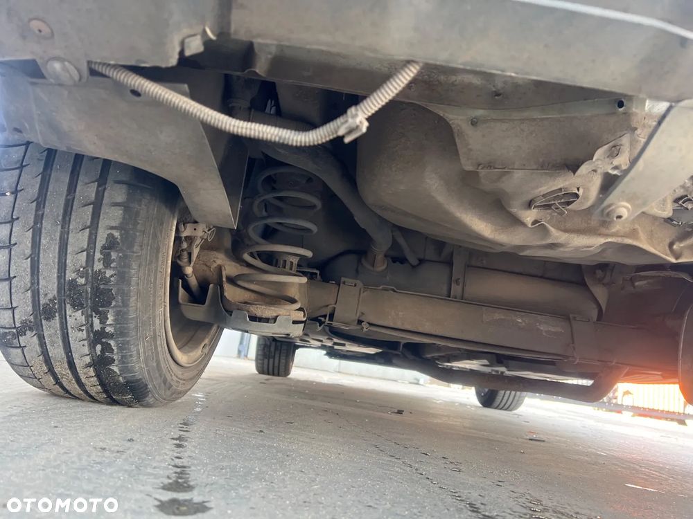 Peugeot 2008 e-HDi FAP 92 EGS6 STOP & START Allure - 13