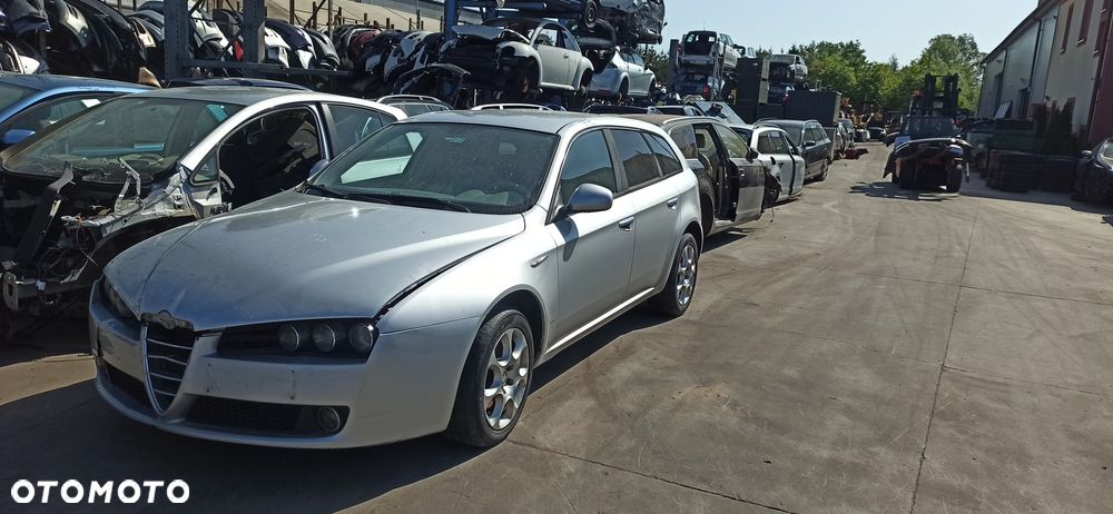 Alfa 159 Kombi 1,9 jtdm skrzynia manualna 6 biegów srebrna