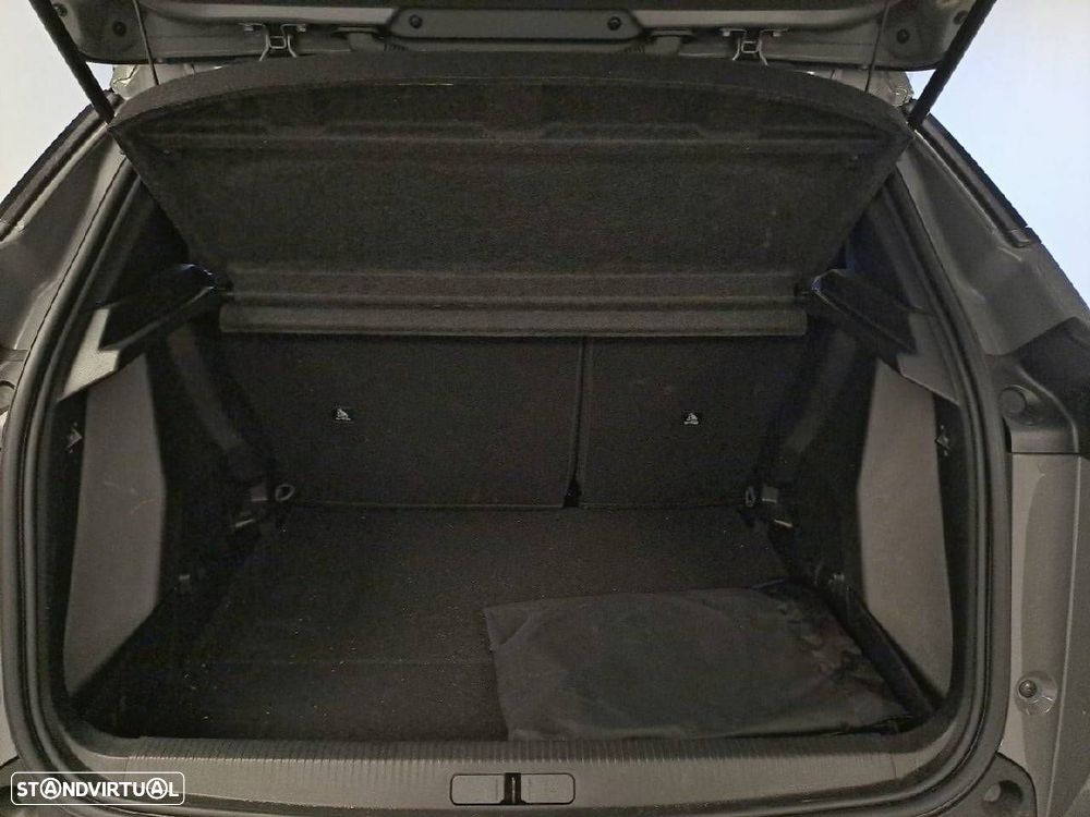Peugeot E-2008 2026 photo 5