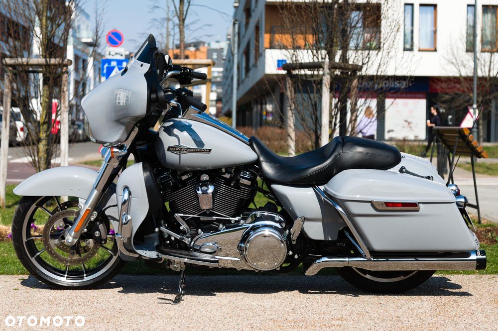 Harley-Davidson Touring Street Glide - 5