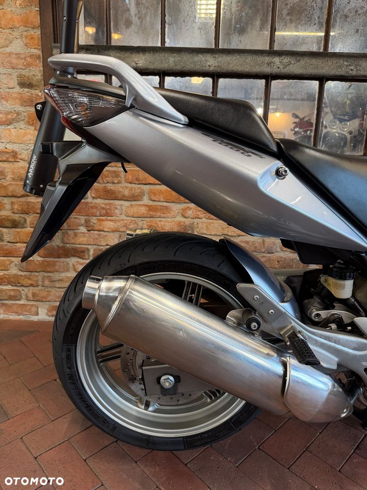 Honda CBF - 10