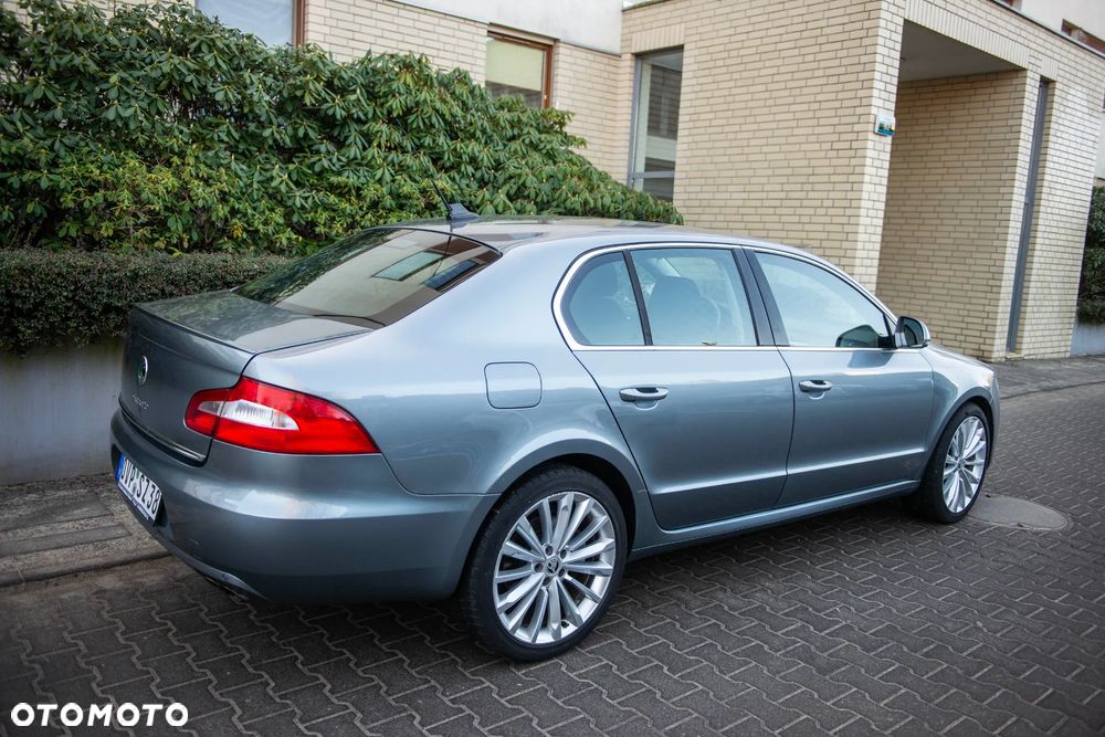 Skoda Superb 3.6 V6 4x4 DSG Elegance - 27