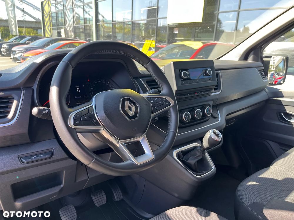 Renault Trafic - 12