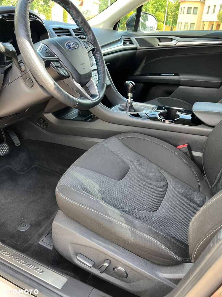 Ford Mondeo 2.0 TDCi Titanium - 10