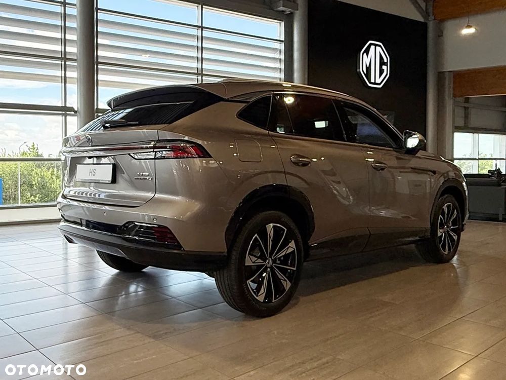 MG HS Hybrid+ - 10