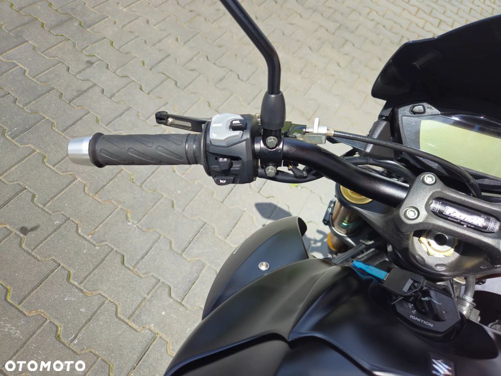 Suzuki GSX - 15