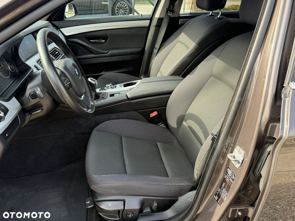 BMW Seria 5 - 25