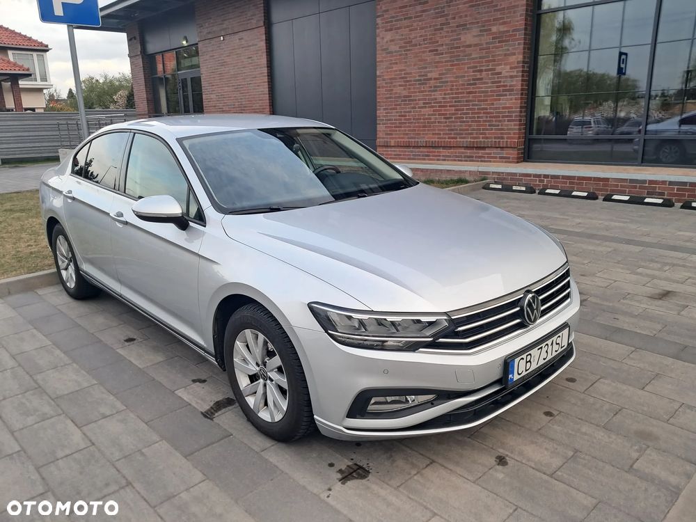 Volkswagen Passat 1.5 TSI EVO Essence DSG - 2
