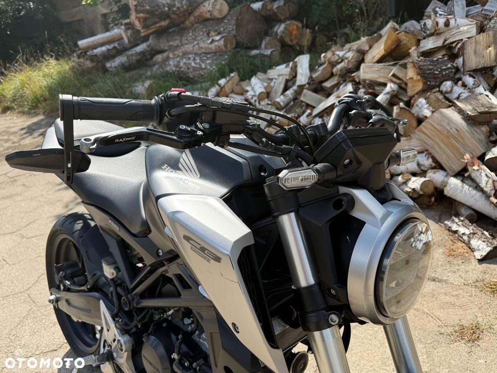 Honda CB - 33