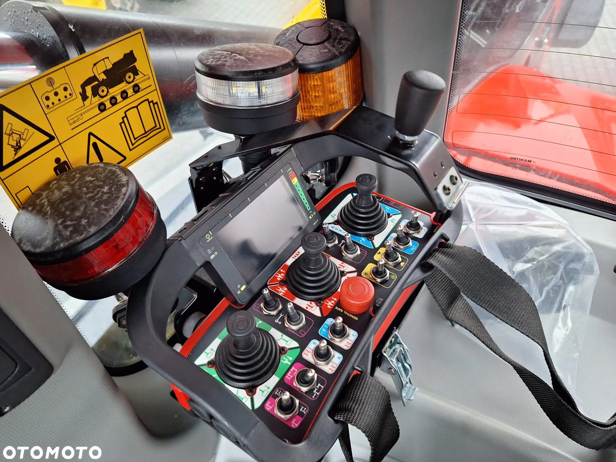 Manitou ładowarka teleskopowa obrotowa MRT 2660 Vision + - 9