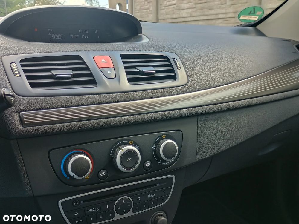 Renault Megane 1.6 16V 100 Expression - 10